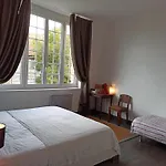 Le Dinanga فندق مبيت وإفطار 3*