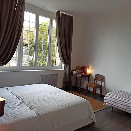 Le Dinanga Panzió 3*